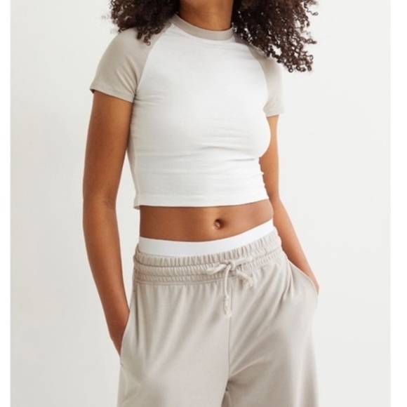 New H&M Fitted Cropped T -Shirt - Picture 4 of 6